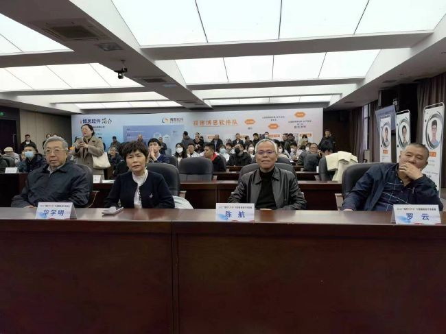 国产精品欧美久久久